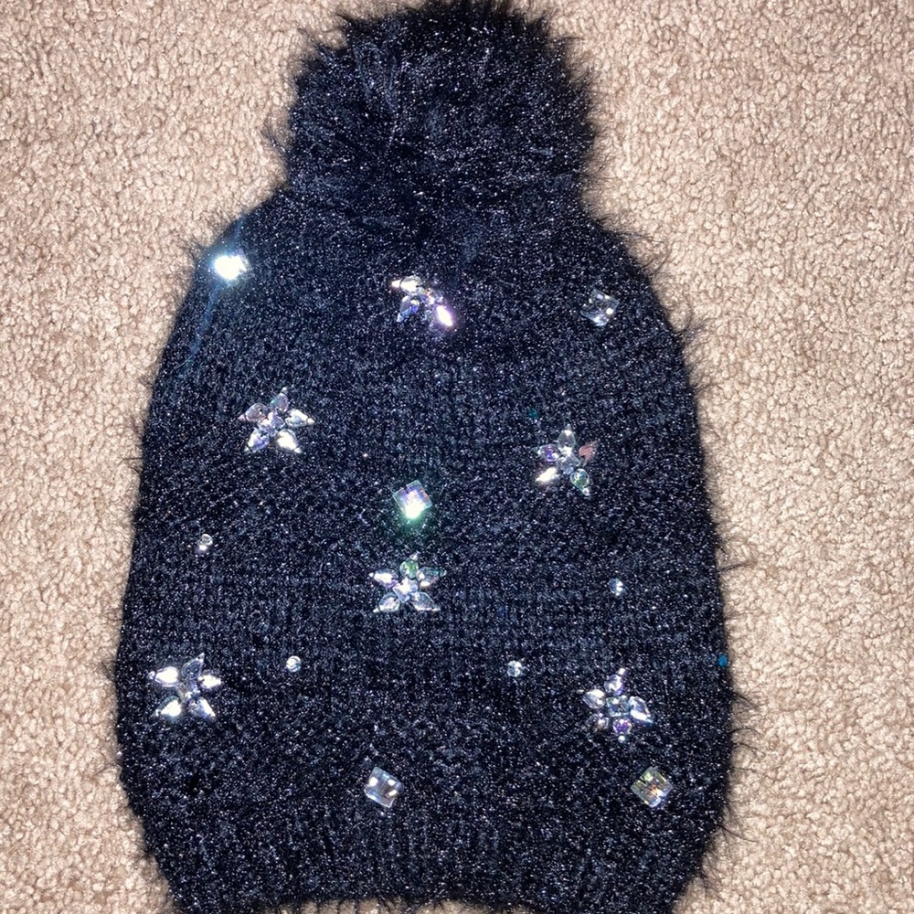 Betsy Johnson winter hat